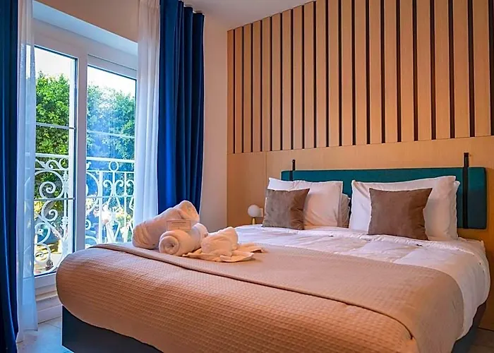 Townhouse17 Boutique Bed & Breakfast